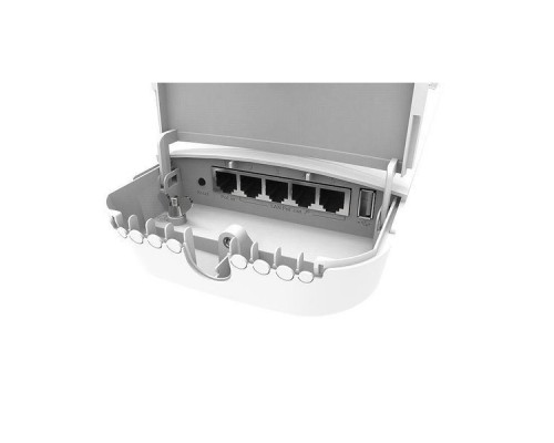 Маршрутизатор RBOmniTikPG-5HacD OmniTIK 5 POE ac with 2 x 7.5dBi integrated 5GHz Omni antennas, High Gain Dual Chain 802.11an/ac wireless, 5xGigabit LAN (4 with POE -OUT), POE, PSU, pole mount, RouterOS L4,