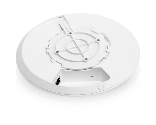 Точка доступа Ubiquiti UAP-AC-LR(EU) 10/100/1000BASE-TX белый