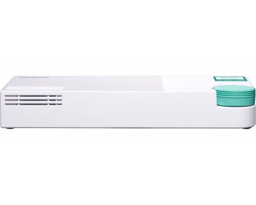 Коммутатор QNAP QSW-308-1C Unmanaged 10 Gb / s switch with 3 SFP + ports, of which 1 is combined with RJ-45, and 8 1 Gb / s RJ-45 ports, bandwidth up to 76 Gb / s, support JumboFrame