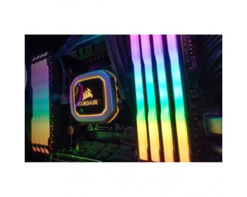 Память оперативная/ Corsair DDR4, 3600MHz 32GB 4x8GB DIMM, Unbuffered, 18-22-22-42, XMP 2.0, VENGEANCE RGB PRO Heatspreader, RGB LED, 1.35V