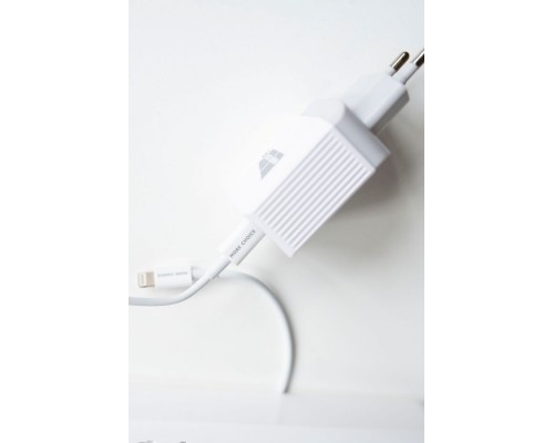 Зарядное устройство СЗУ More choice NC71Si white 20 Вт, 1х USB Type-C, 5B - 3A (PD), 1x USB Quick Charge 3.0, с кабелем Lightning, белый