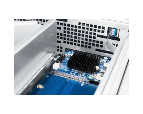 Серверный корпус InWin IW-RJ424-04 550W 6191279